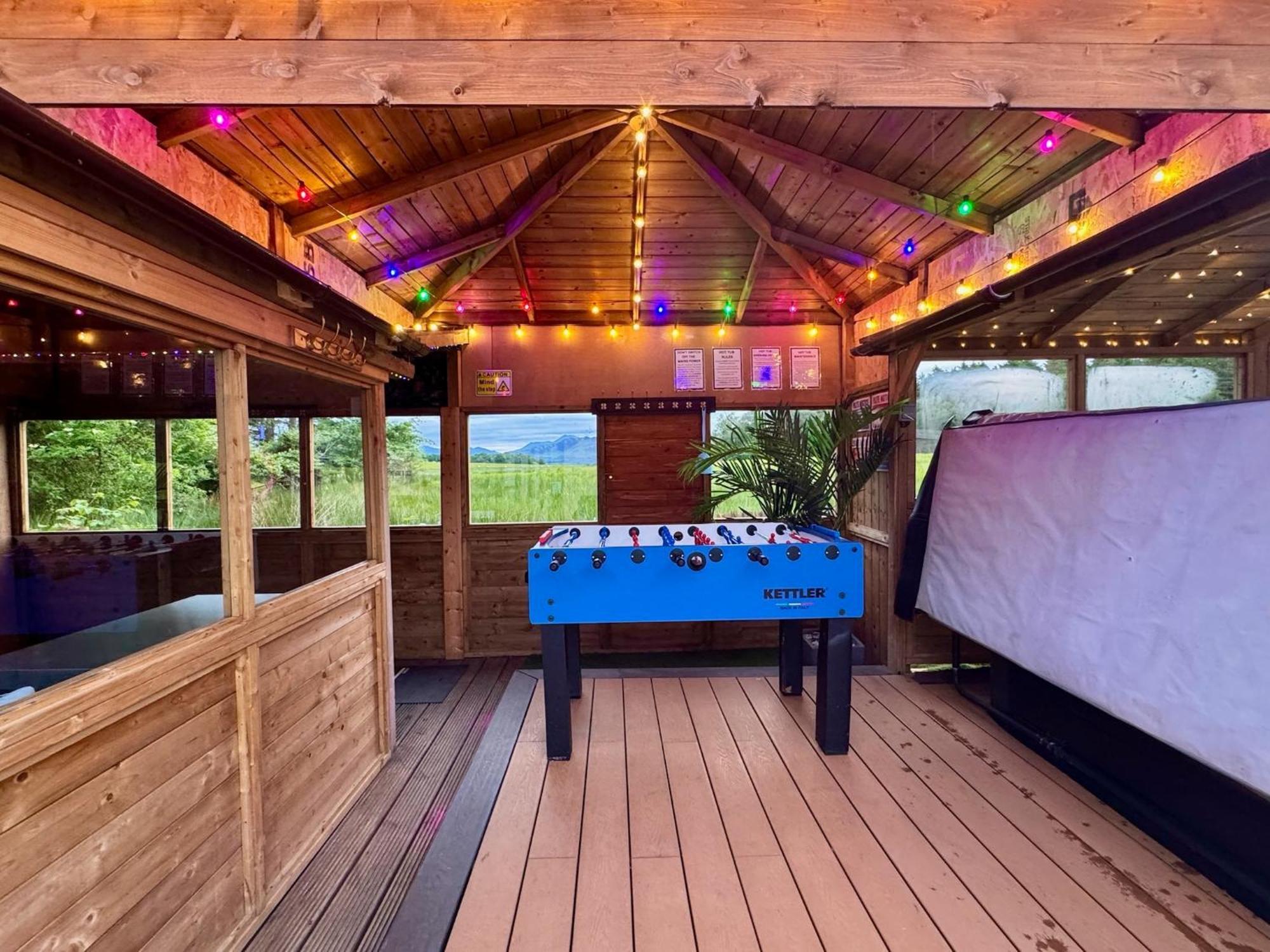 Finn Village "Mountain View Cottage" Private Garden, 9-Seater Hot Tub, Firepit & Pizza Stove Drymen Exterior foto